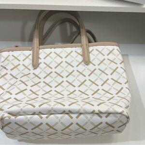 A New Day White and Tan Geometric Tote